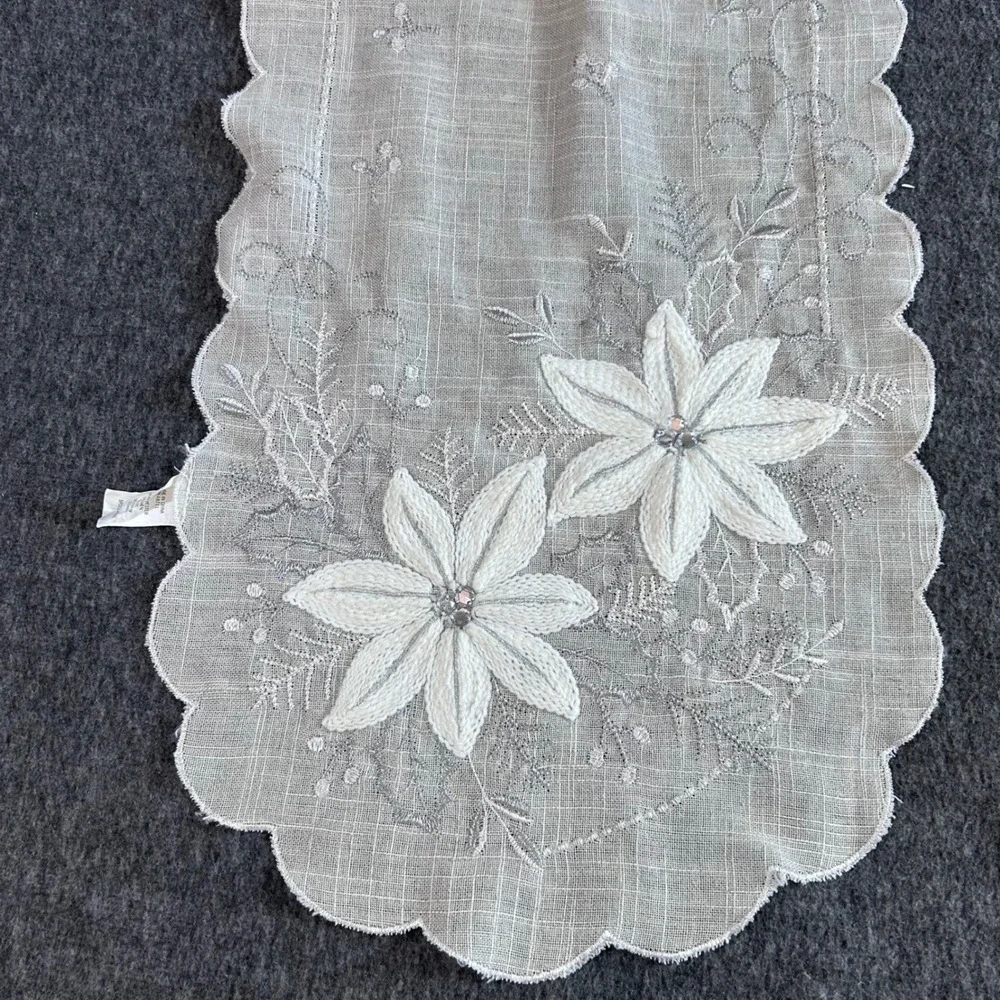 Embroidered Poinsettia Christmas Table Runner Silver White Scalloped 13x70